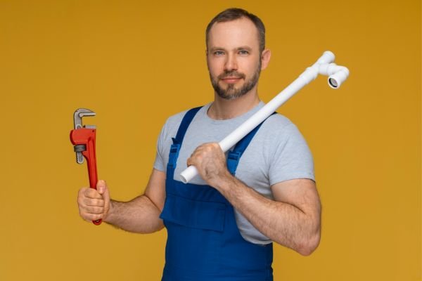 How Do You Become a Master Plumber