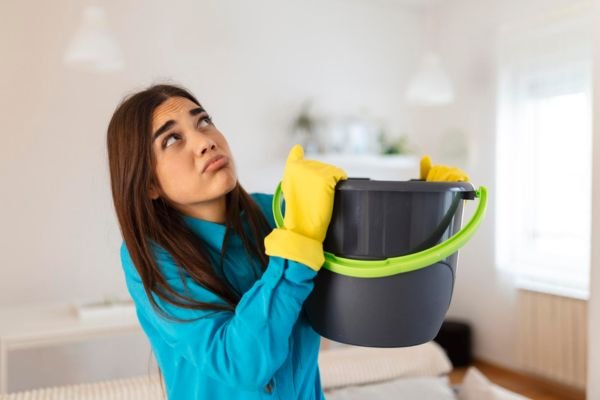 What to Do When a Water Heater Leaks